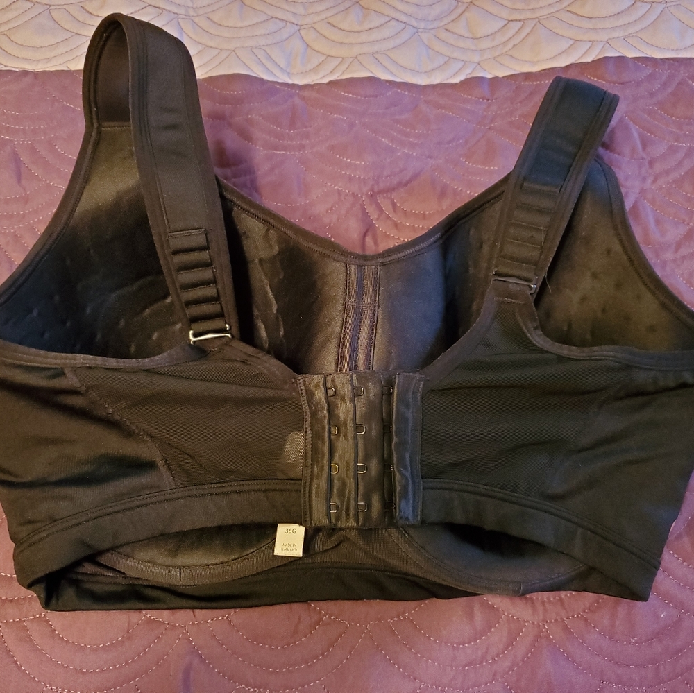 Livi Active High-Impact Wicking Underwire Sport Br View 2